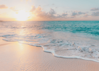 Things You Should Not Forget to Take On Your Next Beach Holiday Next Beach Holiday