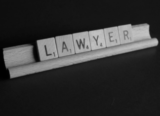 How a Defendant Can Identify Appropriate Criminal Lawyers