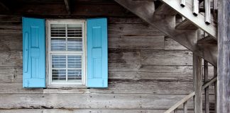 Leaking Windows