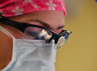 A Guide to Choosing a New Nose Shape & Size Before Surgery