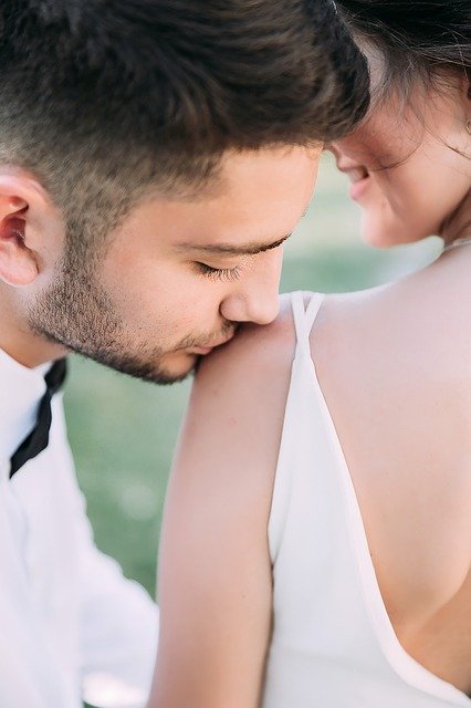 portrait, wedding, kiss