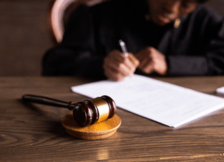 Picking the Right Defense Lawyer