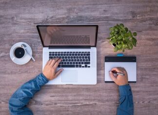 Tools And Software That Every Graphic Designer Should Adopt