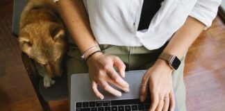 C:\Users\RALUCA\Desktop\pexels-meruyert-gonullu-6589068.jpg