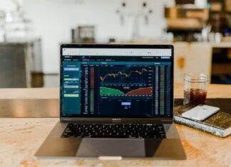 ETFs vs mutual funds: which to trade in Singapore?