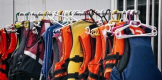 assorted life vest lot