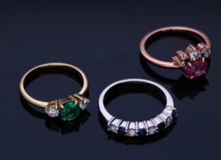 Reasons Why Hiring Freelancers Is the Best Thing You Can Do for Your Jewelry Business silver and green stone ring