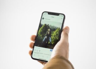 Will Instagram help to increase checkout if using quality pictures? person using black smartphone