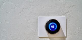 white thermostat at 62