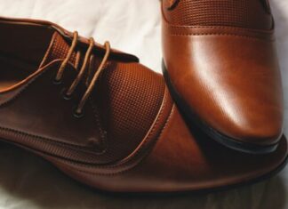 brown leather lace up shoes