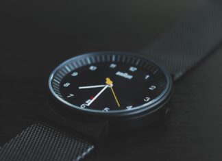 Why Every Man Should Have at Least One Luxury Timepiece