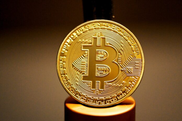 Photo by Kanchanara gold and silver round coin