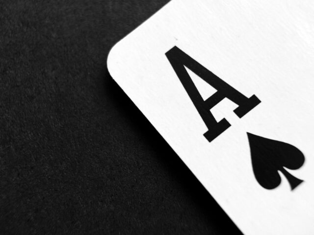 Photo by PanBrodacz card, poker, ace