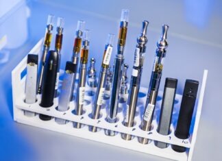 How to Make the Switch from Smoking to Vaping grey vape lot