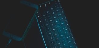 black laptop computer