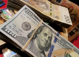 Are Online Loans Different Than Vacation Loans? currency, finances, wealth