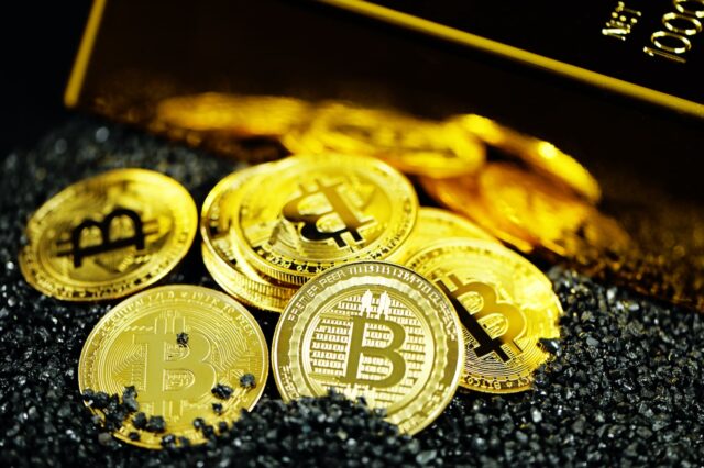 Photo by Kanchanara gold and silver round coins