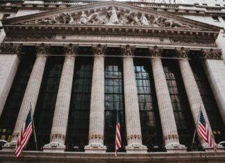International Banking Market Fuels Global Economic Growth and Stability man's eye view of mansion