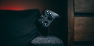 black xbox one game controller