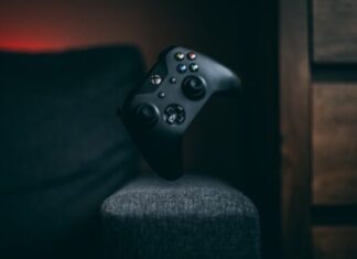black xbox one game controller