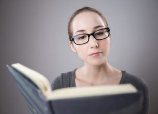 The Benefits of Project-Based Learning book, read, woman