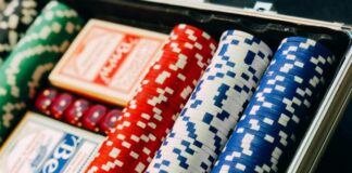 closeup photography of poker chip set