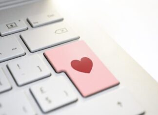 Asiavibe Online Chatting Platform: Safe and Reliable Communication heart, love, keyboard