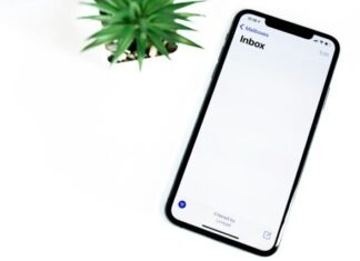 Best Practices for a Successful Signature Design black iphone 5 on white surface