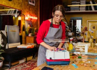 DIY Eyewear Decorations and Customizations