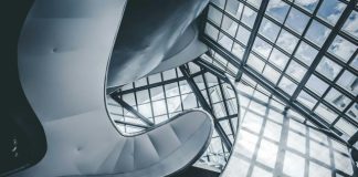 close up photo of clear glass building