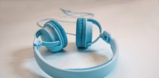 Free Headphones Turquois photo and picture