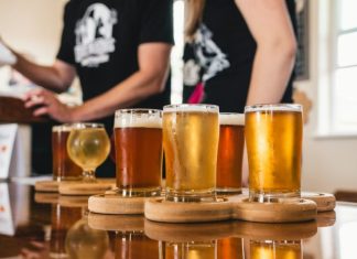Mead Making Timeline: How Long to Ferment Mead clear drinking glass with beer