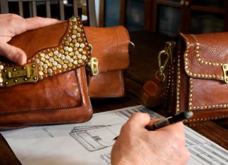 Timeless Utility: Why the Italian Crossbody Remains a Wardrobe Staple