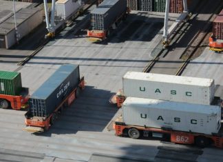 How Data Centralization Improves Decision Making In Logistics containers vans