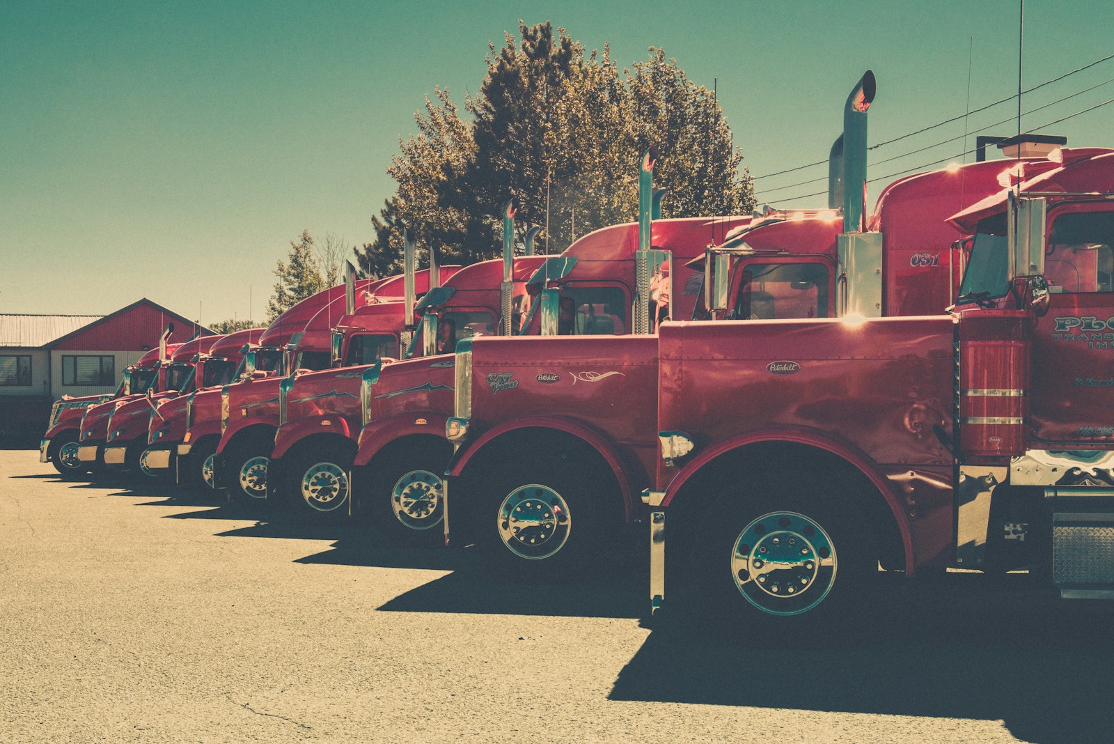 Fuel Advances or Factoring: Which Works Best for Trucking Companies ...