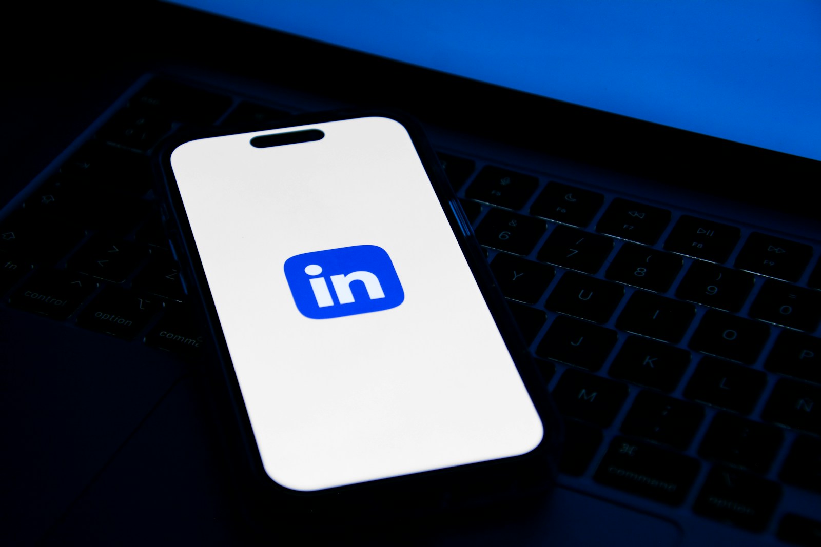 Choosing the Best LinkedIn Automation Solution Beyond Dripify - Jt.Org