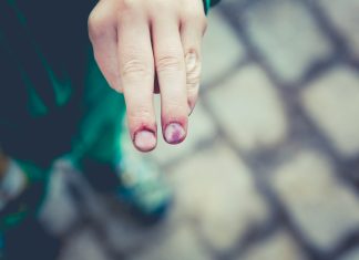 person point two fingers forward