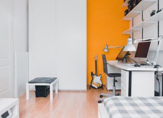 Best Amenities and Features in Student Apartments Near the University of Calgary silver iMac turned off on white wooden desk