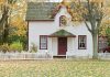 Signs a 3 or 4 Bedroom Rental Fits a Growing Household in New Braunfels white house under maple trees